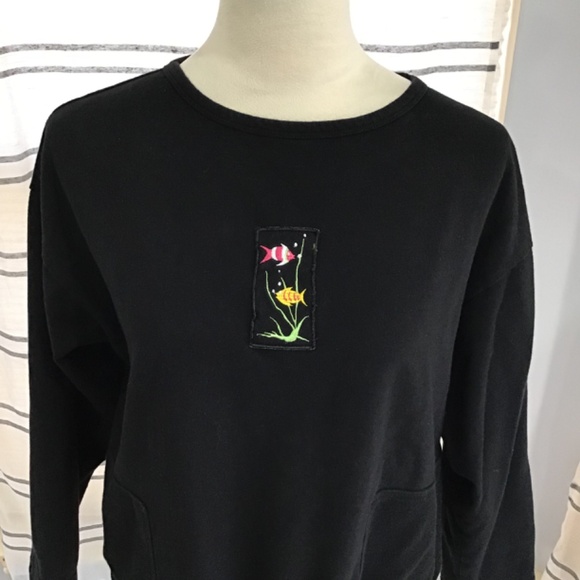 Onque Casuals Women Size Med Cotton embroidered Fish Cropped Sweatshirt Black - Picture 3 of 10